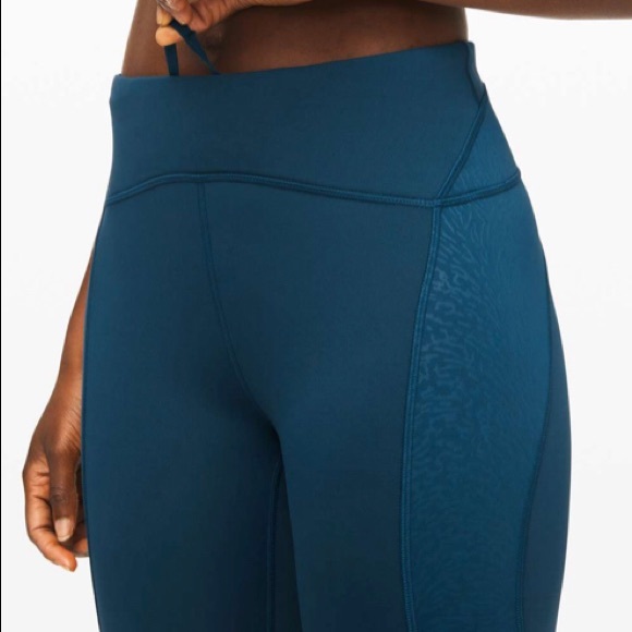 Lululemon Cold Pacer Tights - Picture 4 of 5